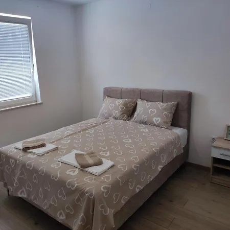 Mia Apartment